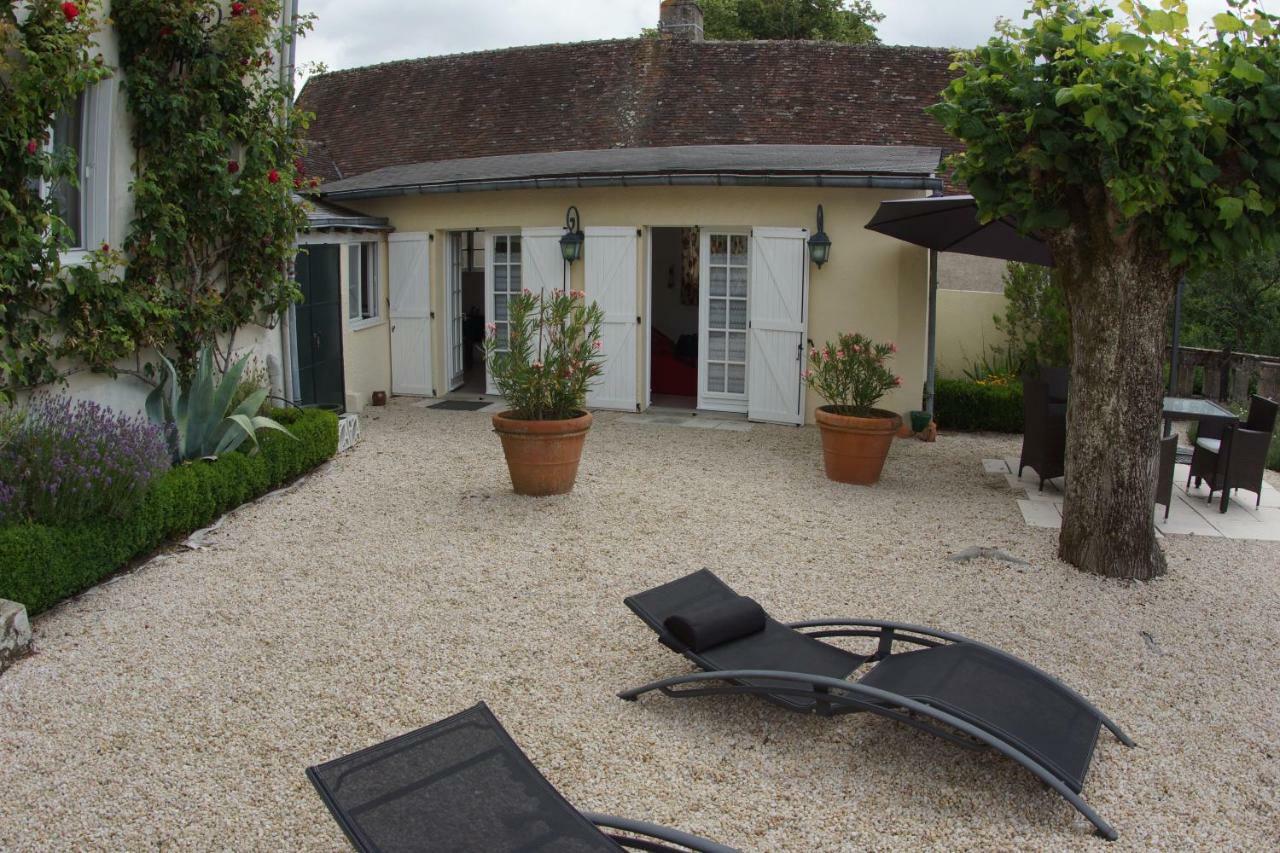 Villa Le Petit Nid Neuillé-le-Lierre Esterno foto